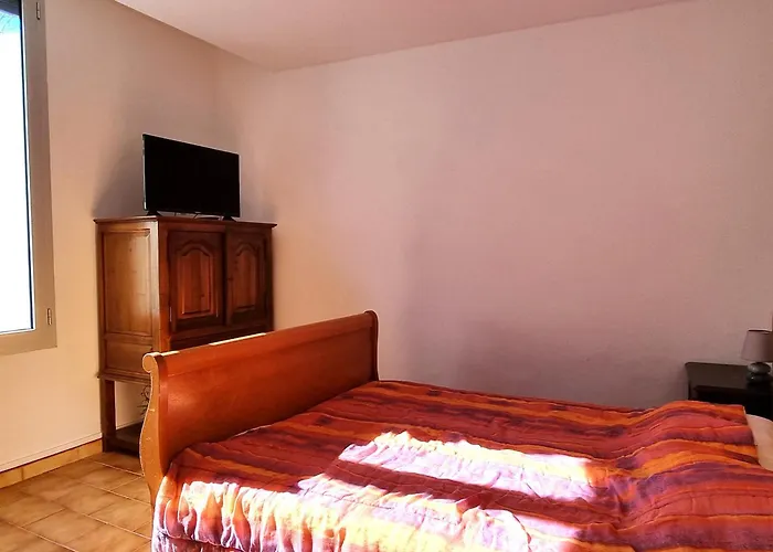 Maison 4 Personnes Avec Terrasse Pres Des Quais A Port-vendres - Fr-1-309-203